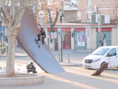 Bam Margera重新回到Element滑板队，回忆当年的历史！