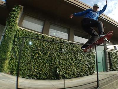 Lakai影片「Extra Flare」： Stevie Perez个人生素材剪辑