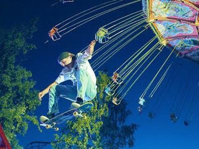 奥地利红牛：Jaakko Ojanen夜滑芬兰闭关游乐场！