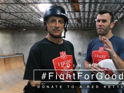 传奇滑手Tony Hawk作客「Epic Shots」栏目，人老心不老！