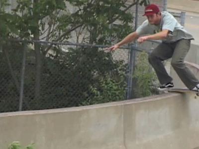 地下滑手Preston Harper的最新视频「Comb」