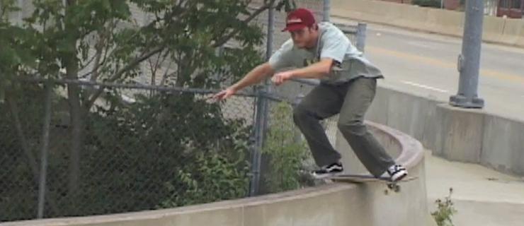 地下滑手Preston Harper的最新视频「Comb」