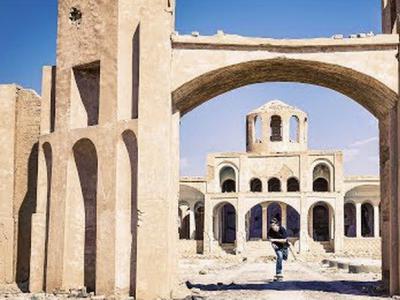 奥地利红牛：滑在遗迹波斯波利斯