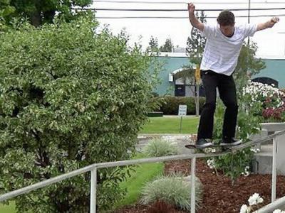 Skate Mental最新影片「Aunt Tammy Vol. 1」，Jaker晋升职业滑手！