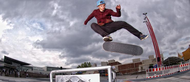 Shane Oneill 2017最新滑板合辑「Super Clean」发布！