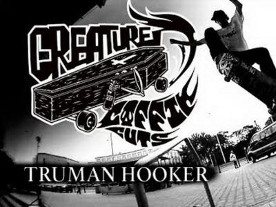 生素材剪辑：Truman Hooker在影片「The Creature Video」中的Coffin Cut