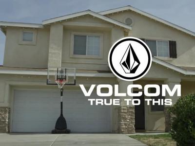 14岁滑手CJ Collins梦想成真，属于自己的滑板后院修建完成！