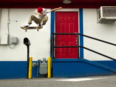 又一闪电杆骑士：John Clemmons最新影片「Souvenir」个人片段