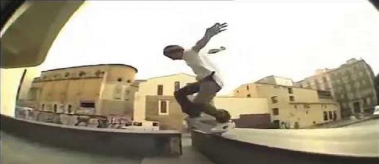 滑在巴塞罗那！Gunes Ozdogan的滑板时间到！