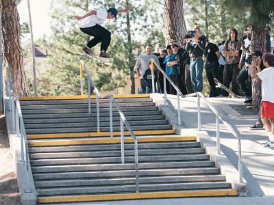 躁劲十足，搞事情闪电杆大赛Bust or Bail让你心跳加速！