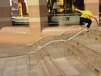 一次又一次的惨摔，滑板路上一直充满挑战！