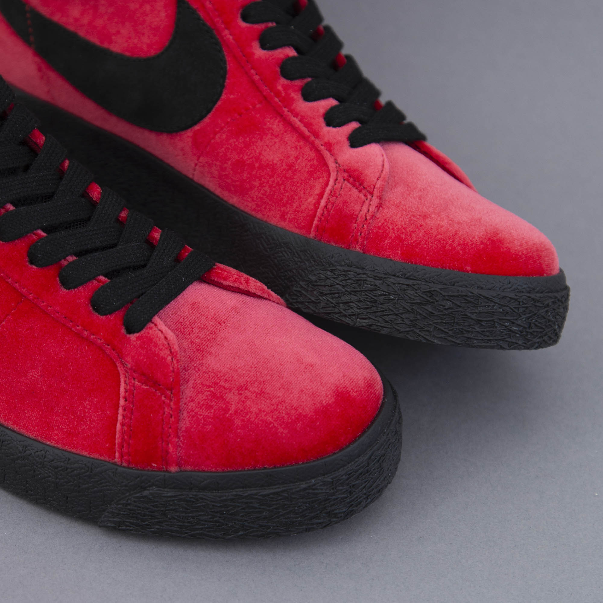 kevin bradley nike sb velcro