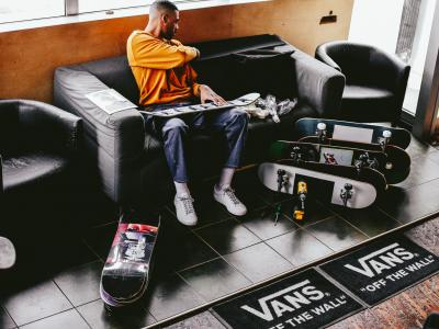 Vans 携手 Justin Henry 带来新颖风格的 Style 36 签名款职业滑板鞋